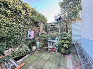 Photo 8- click for photo gallery